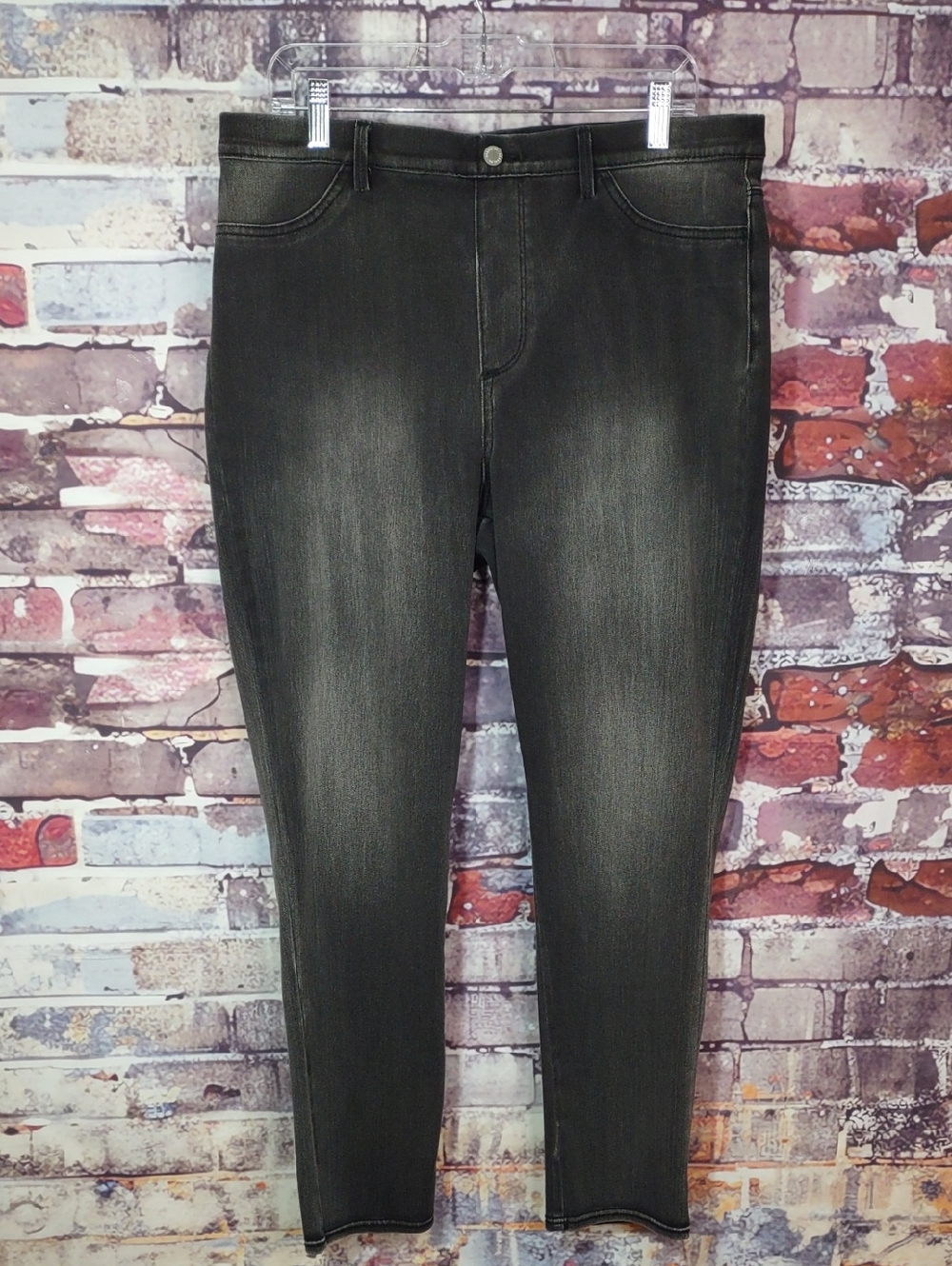 Bandolino "Bella" Slim Fit Legging Jeans